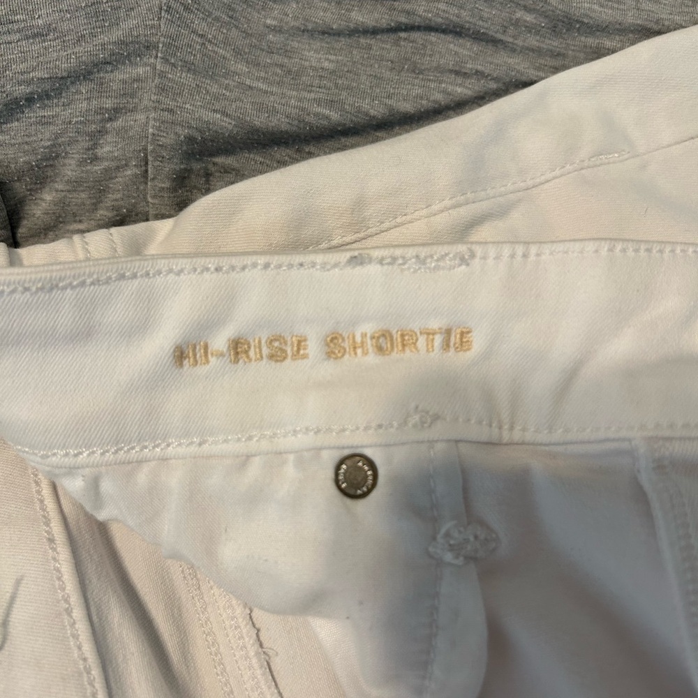 American Eagle Outfitters White Distressed Jean Shorts - Picture 5 of 5